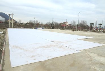 آغاز زيرسازي و نصب چمن مصنوعي زمين مجموعه ورزشي پارک ساحلي