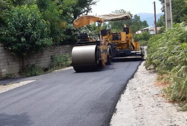 اجرای عملیات آسفالت کوچه شهید نعمتی و اسکندری در منطقه لوحه سرا توسط شهرداری ماسال