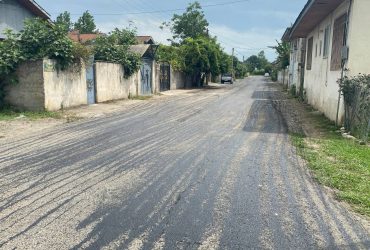 اجرای عملیات قیرپاشی کوچه گلستان ۹